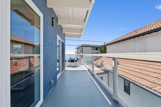 247 Rio Del Mar Boulevard, Aptos CA: https://media.crmls.org/mediaz/9e4409bd-1e06-4881-937d-5f7dbcbcf3d6.jpg