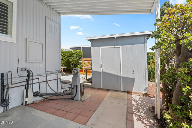 262 Gershwin Lane, Ventura CA: https://media.crmls.org/mediaz/9e45d230-42c7-4d12-b4cf-c2406f45994b.jpg