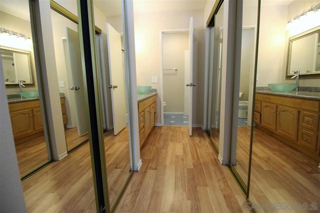 Image 18 of 27 For 6780 Friars Rd  273