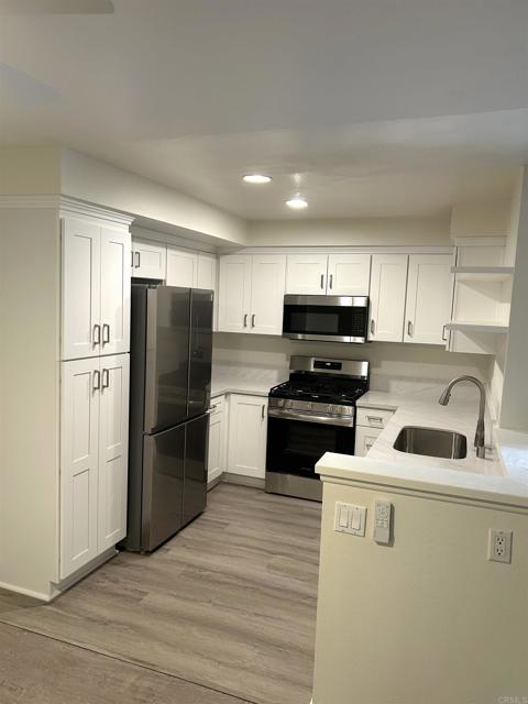 12253 Carmel Vista Road, Carmel Valley CA: https://media.crmls.org/mediaz/9e4740c9-63ac-4a1a-acd4-0ea85a092dfe.jpg