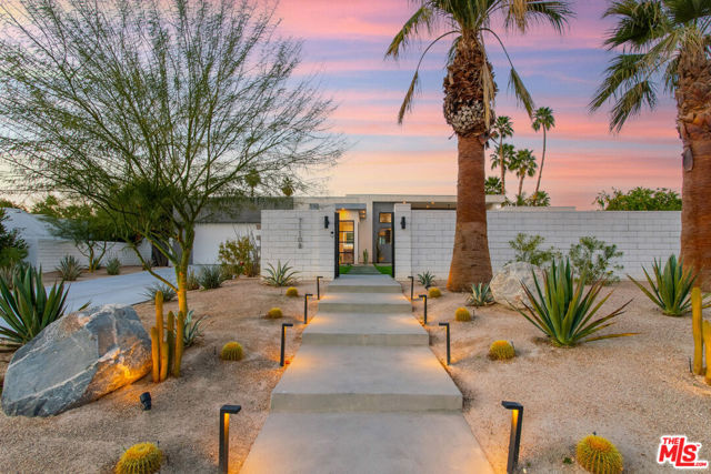 71108 Patricia Park Place, Rancho Mirage CA: https://media.crmls.org/mediaz/9e474b5f-6e1c-4fbf-99fc-b9ff5546c58d.jpg