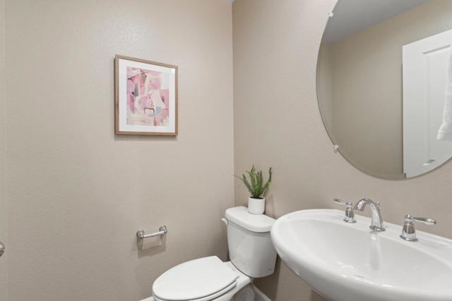 129 Ivory Palm Terrace, Sunnyvale CA: https://media.crmls.org/mediaz/9e474dd7-b3f5-46a2-a0d2-1ab529400e52.jpg