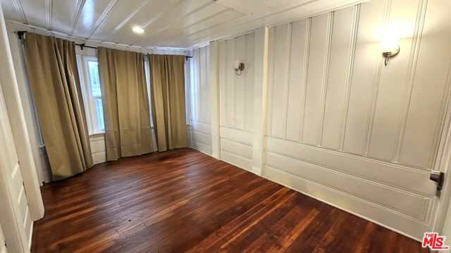 3212 De Witt Drive, Los Angeles CA: https://media.crmls.org/mediaz/9e47c3d4-1ee9-4e9f-aef1-757707dfb3ae.jpg