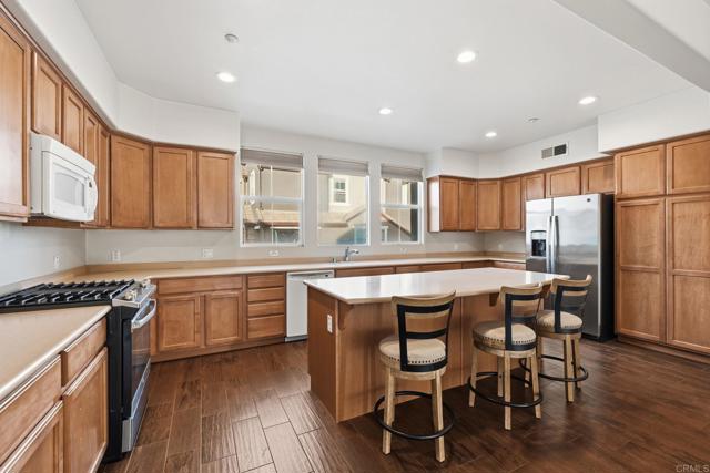 Detail Gallery Image 33 of 102 For 1504 Mirabelle Ln, Santee,  CA 92071 - 3 Beds | 3/1 Baths