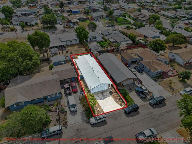 935 Ramona Ave, Spring Valley CA: https://media.crmls.org/mediaz/9e4992c5-ba23-43f1-9928-d2fe8c2c138c.jpg