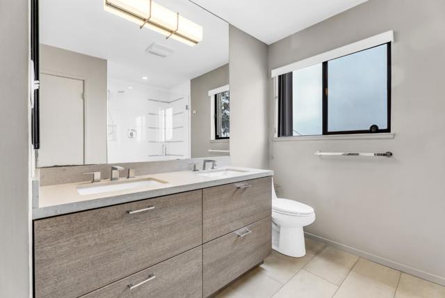 999 Carolina Street, San Francisco CA: https://media.crmls.org/mediaz/9e4a1eb2-49ae-4078-afca-9670bae37a73.jpg