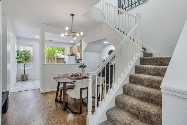 103 Whits Road, Mountain View CA: https://media.crmls.org/mediaz/9e4a2c0a-adae-4854-b063-467ccb6006e4.jpg