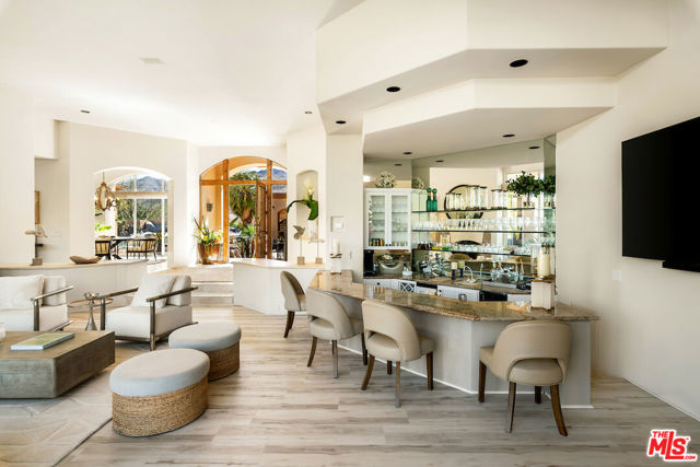 136 Netas Drive, Palm Desert CA: https://media.crmls.org/mediaz/9e4b47f7-216d-48fb-93ec-de0a314445eb.jpg