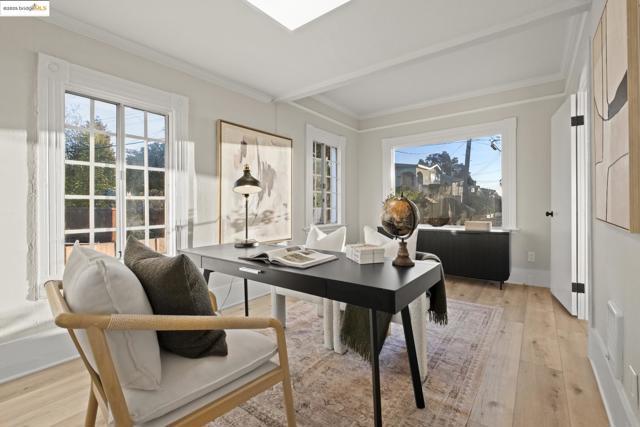 2050 E 30Th St, Oakland CA: https://media.crmls.org/mediaz/9e4cddcb-1c5f-420b-be8c-4e483cfd209f.jpg