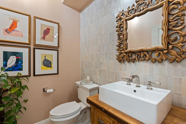 Detail Gallery Image 21 of 39 For 7691 Circulo Sequoia, Carlsbad,  CA 92009 - 5 Beds | 3/1 Baths