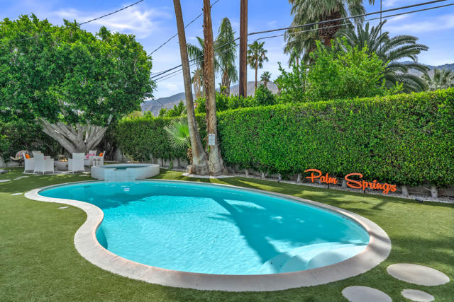 1115 Pasatiempo Road, Palm Springs CA: https://media.crmls.org/mediaz/9e4db70e-d59b-4353-b917-87418f8d2ca7.jpg