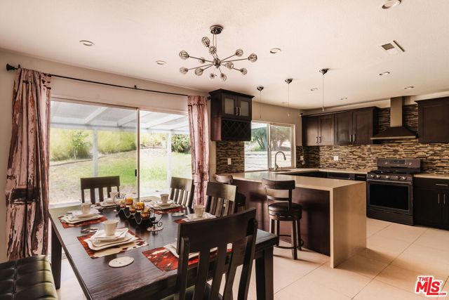19121 Kenya Street, Porter Ranch CA: https://media.crmls.org/mediaz/9e4e6925-344e-4978-8899-016bae002c98.jpg