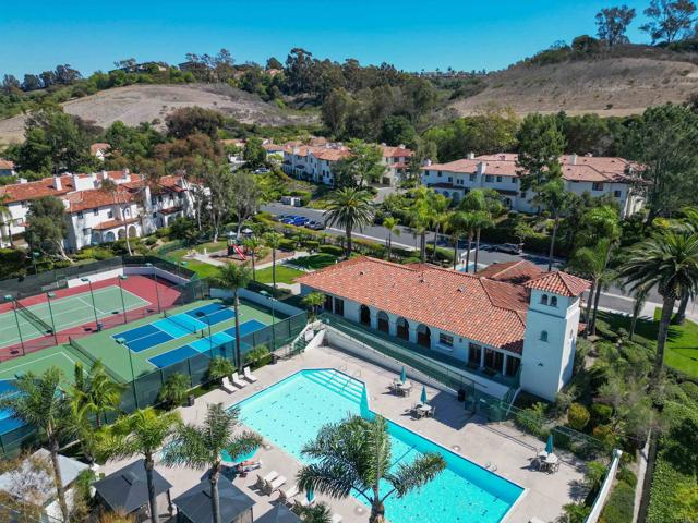 190 Bautista Court, Oceanside CA: https://media.crmls.org/mediaz/9e4e6c67-d154-4caa-a215-e7873de2a316.jpg