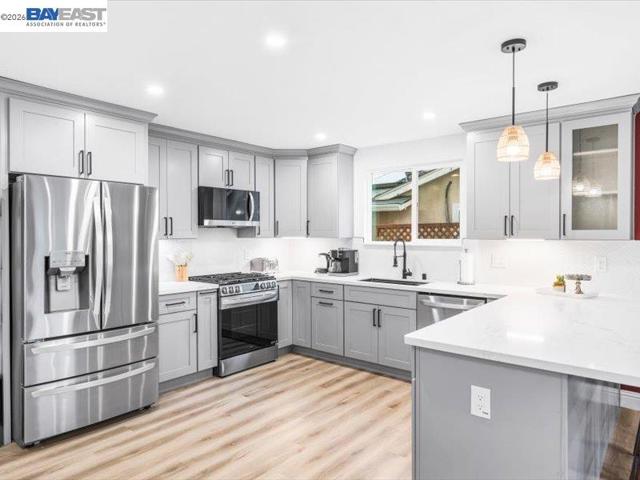 Image 2 of 60 For 1556 Wagoner Dr