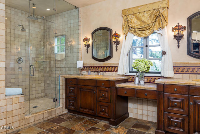 1711 Fairmount Avenue, La Canada Flintridge CA: https://media.crmls.org/mediaz/9e4f98cf-d458-4410-b290-95ad88e62b8e.jpg
