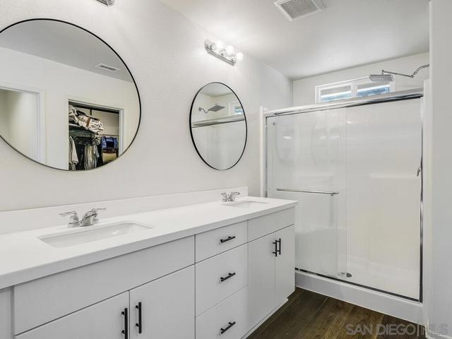 1882 Emily St, El Cajon CA: https://media.crmls.org/mediaz/9e4fa8a8-8996-4dd3-bd45-ef92c9ece9b8.jpg