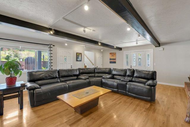 Image 6 of 63 For 61 Ocean Street