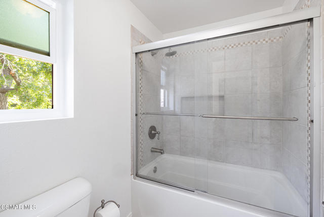 5813 Cochran Street, Simi Valley CA: https://media.crmls.org/mediaz/9e50f2ff-172b-449d-a010-02b705e8e4e1.jpg