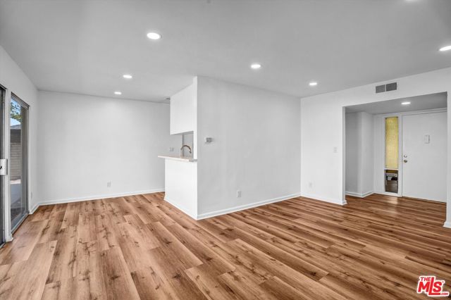 3670 Greenfield Avenue, Los Angeles CA: https://media.crmls.org/mediaz/9e512ddc-6a3d-4ca2-bf9e-02135c1ae7f0.jpg