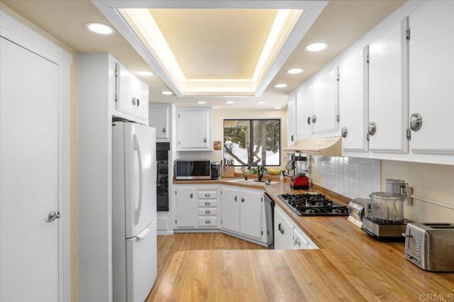 Home for Sale in Valley Center