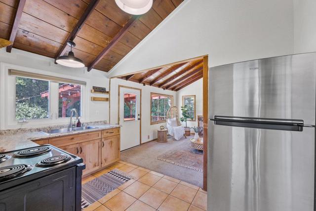 230 Riverview, Boulder Creek CA: https://media.crmls.org/mediaz/9e51f763-9fa7-4bc8-b588-6d3fefd2c343.jpg