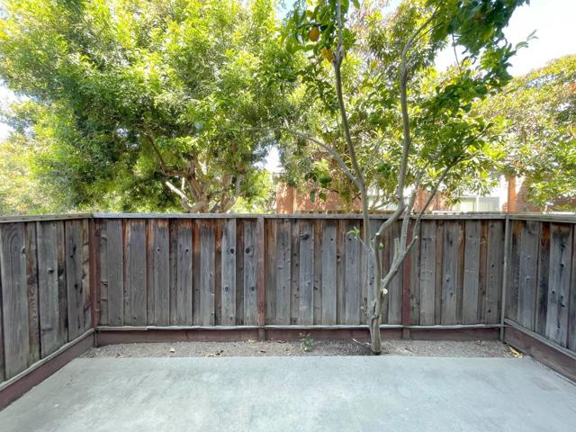 4111 Tawny Terrace, Fremont CA: https://media.crmls.org/mediaz/9e525a7d-00a4-40e8-b642-dbf699ca524e.jpg