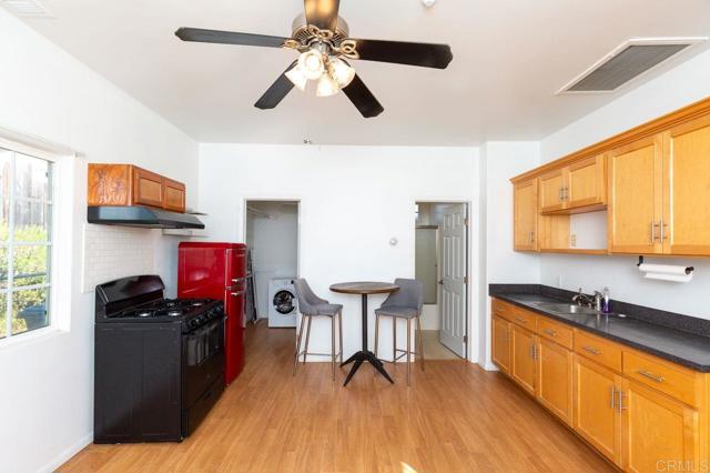 229 Holly Road, El Cajon CA: https://media.crmls.org/mediaz/9e5328a1-86ec-41cf-a34f-bd93b2f3aace.jpg