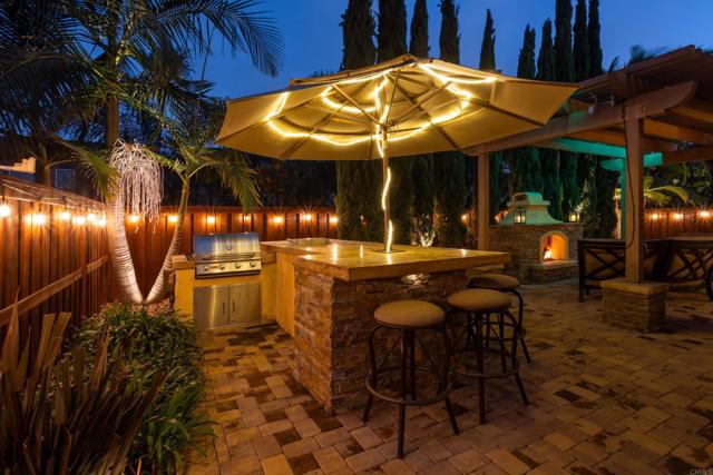 3753 Bergen Peak Place, Carlsbad CA: https://media.crmls.org/mediaz/9e549078-2db6-426d-a454-430bf9f69a8d.jpg