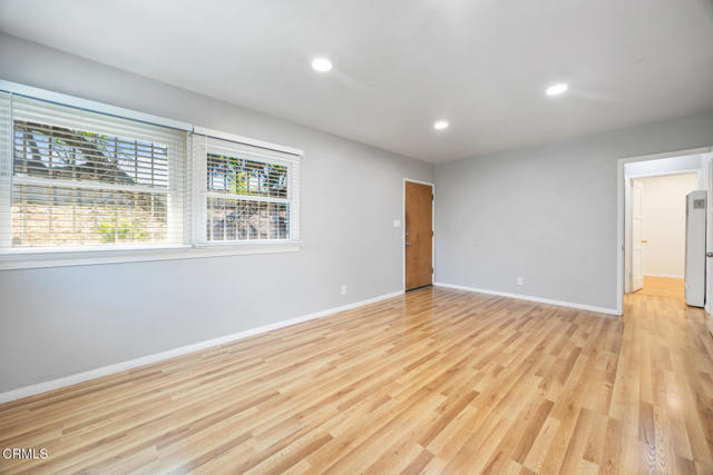 1268 Mentone Avenue, Pasadena CA: https://media.crmls.org/mediaz/9e54f6f8-7b74-47e1-b216-3fbe80f51fac.jpg
