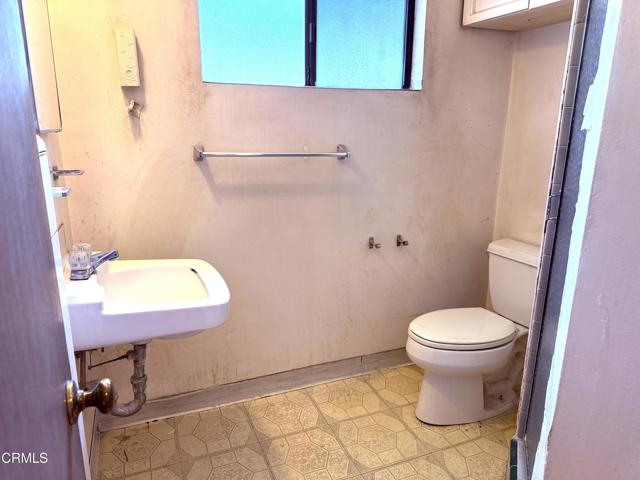 Detail Gallery Image 6 of 17 For 4024 Monterey Rd, Los Angeles,  CA 90032 - 3 Beds | 2 Baths