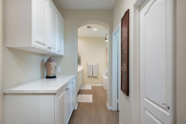 Image 24 of 43 For 1850 Savanna Way