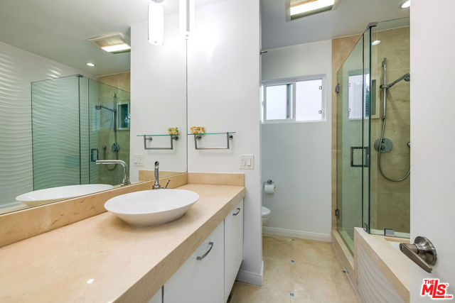 1015 N Kings Road, West Hollywood CA: https://media.crmls.org/mediaz/9e574690-da63-450e-9d3a-19ecc64d5ba2.jpg