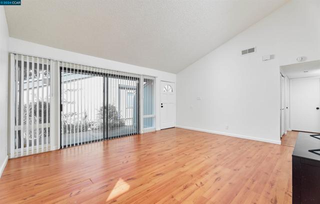 Image 6 of 23 For 1215 Kenwal Rd  D