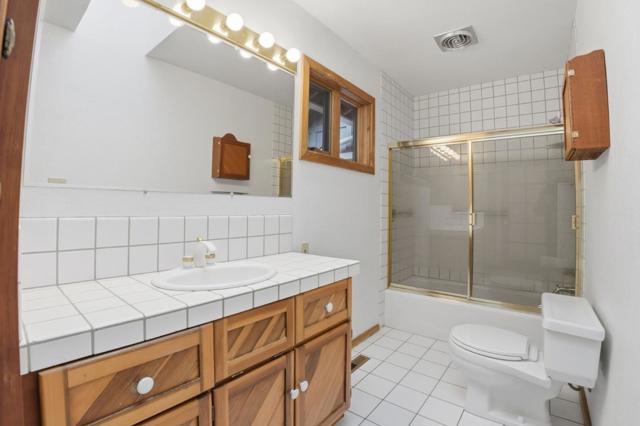 15245 Stetson Road, Los Gatos CA: https://media.crmls.org/mediaz/9e581d6d-47a9-44ae-b3b9-6315ecbb9f4b.jpg