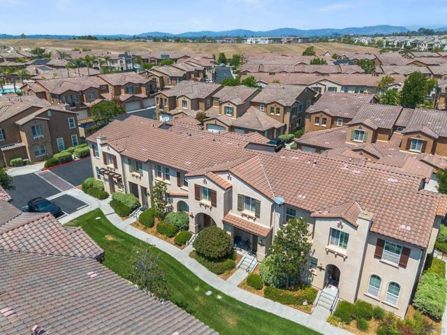 13033 Lamia Point, San Diego CA: https://media.crmls.org/mediaz/9e58bfd1-168c-4f90-9c87-eef4cbe38a6f.jpg