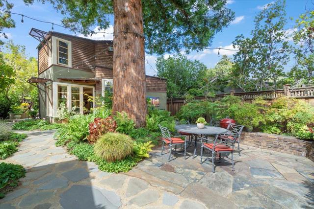 705 University Avenue, Los Altos CA: https://media.crmls.org/mediaz/9e594dcb-ad24-4f97-8413-4a9aacb09719.jpg