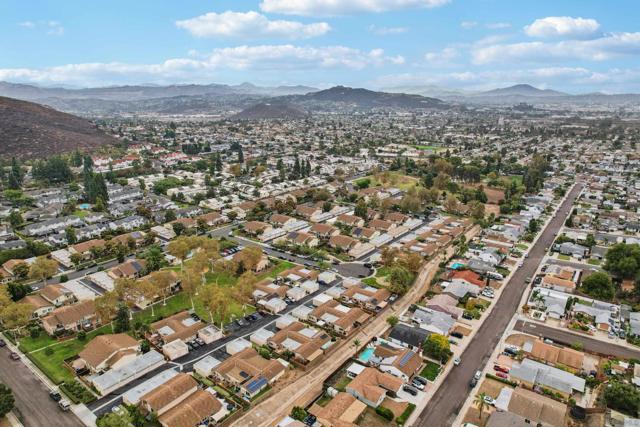 10220 Princess Sarit Way, Santee CA: https://media.crmls.org/mediaz/9e59d09b-a3c7-44d0-a219-b1daa2625232.jpg