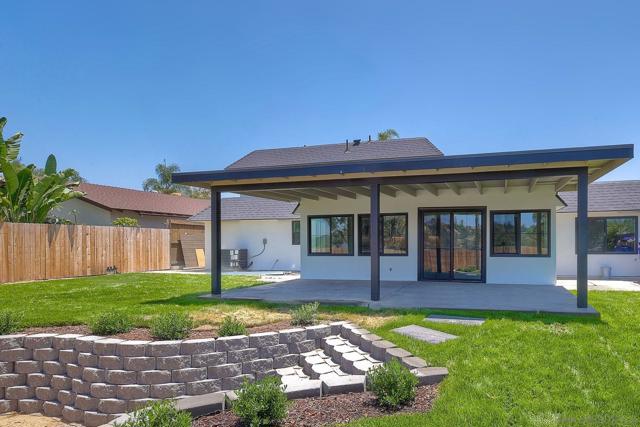 6630 Park Ridge Blvd, San Diego CA: https://media.crmls.org/mediaz/9e59d55b-ed93-437d-a13d-ffbd8c37c411.jpg