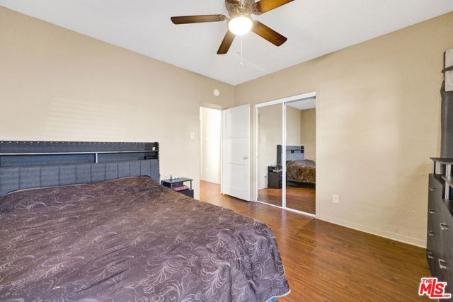 10133 Maple Street, Bellflower CA: https://media.crmls.org/mediaz/9e5b2293-6359-43b4-83ec-a43c517639b7.jpg