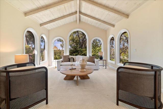 105 Vista Del Prado, Los Gatos CA: https://media.crmls.org/mediaz/9e5b683a-be2c-4010-9cca-c31a4e1c75dc.jpg
