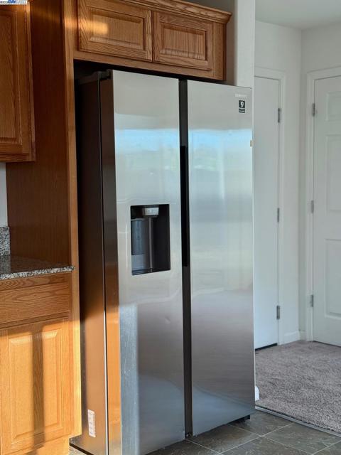 105 Harp Ct, Merced CA: https://media.crmls.org/mediaz/9e5b82e8-7d1e-4b97-ae4e-d9af89812786.jpg