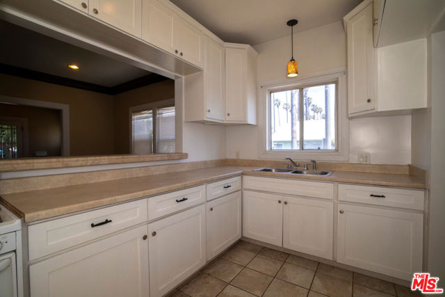 5700 Cimarron Street, Los Angeles CA: https://media.crmls.org/mediaz/9e5b9463-337d-48a8-b6b7-9351d68c4a01.jpg