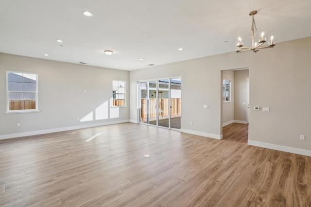 3068 El Capitan Drive, Marina CA: https://media.crmls.org/mediaz/9e5c543a-6fcb-4907-bdbd-d0e88d3ac98c.jpg