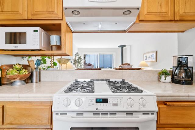 1863 Halterman Avenue, Santa Cruz CA: https://media.crmls.org/mediaz/9e5c8b48-4627-4916-9827-712985938092.jpg
