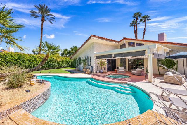 4 Lincoln Place, Rancho Mirage CA: https://media.crmls.org/mediaz/9e5e6db2-70a4-42c1-9f41-3043bd666b2d.jpg