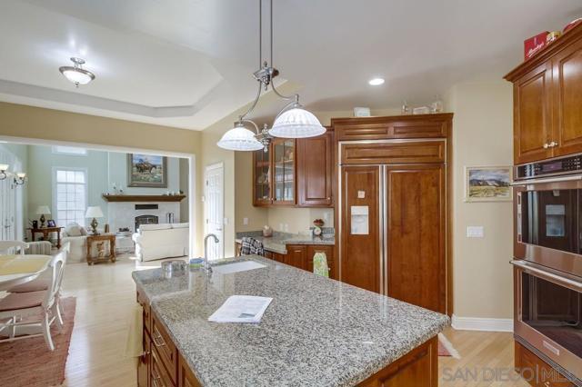 3591 Deer lake Park Rd, Julian CA: https://media.crmls.org/mediaz/9e5f144e-98bb-4771-b726-930e924da839.jpg