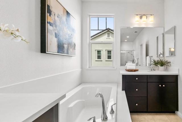 2632 Admiral Circle, Hayward CA: https://media.crmls.org/mediaz/9e5f2a7d-12b1-4dee-9dad-24c58e725c45.jpg