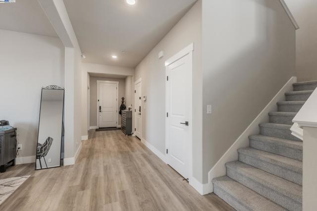 2306 Mozart avenue, Lathrop CA: https://media.crmls.org/mediaz/9e5f37a0-935a-46b4-abf8-b00be5a28fca.jpg