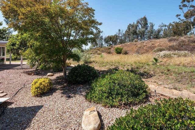 18197 Valladares Drive, San Diego CA: https://media.crmls.org/mediaz/9e5f758e-55ac-41e0-a873-8bc7ed81c521.jpg