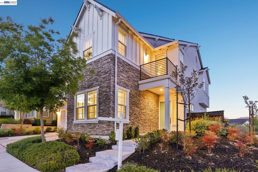 4203 Oak Knoll Dr